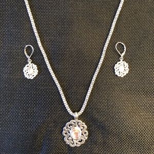 Necklace & earring set, NWOT